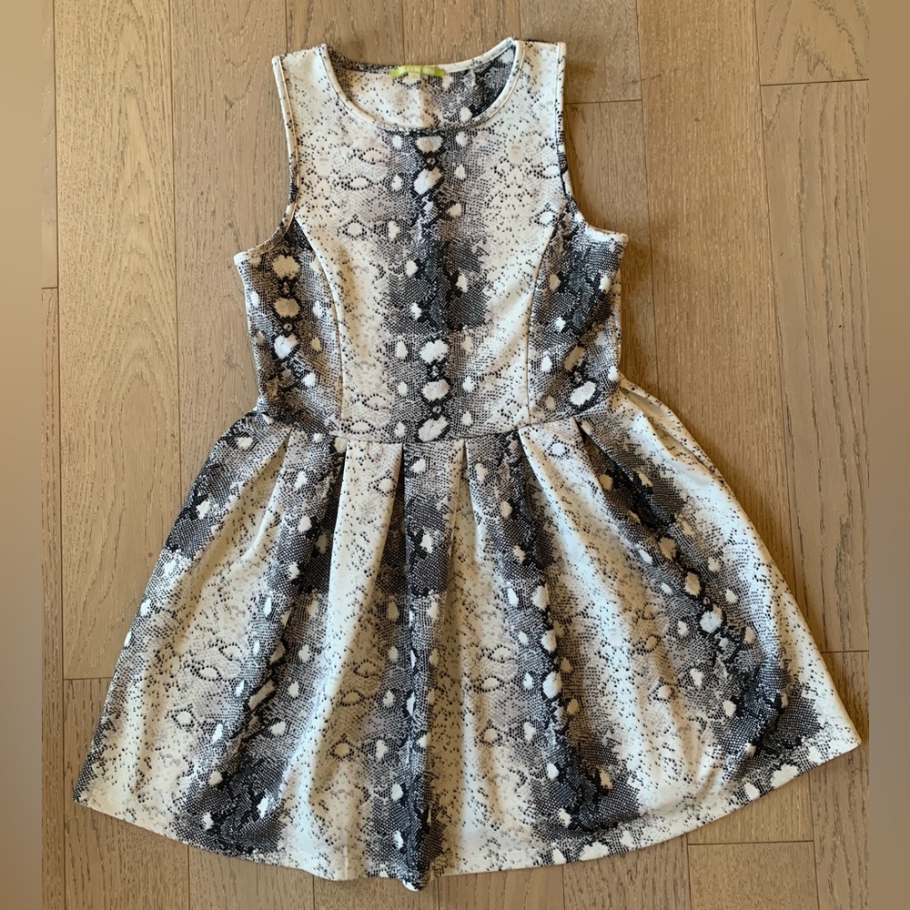Gianni Bini Black and White Snakeskin Mini Dress
